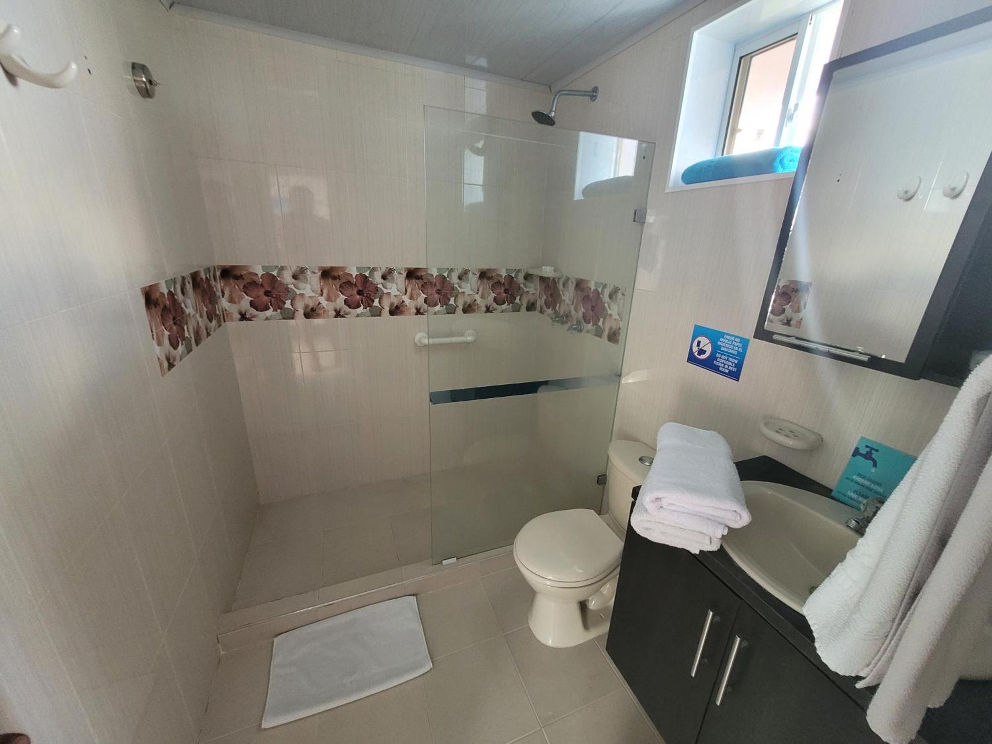 Hotel Posada Del Mar Fresh Water Bay الغرفة الصورة